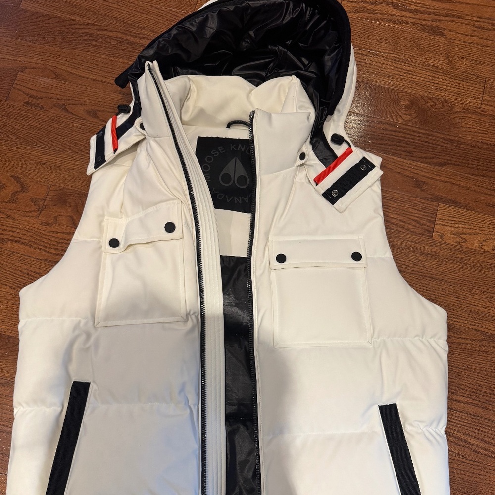 White Moose knuckles vest